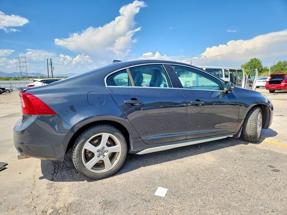 Photo 3 from auction – 2012 VOLVO S60 with VIN YV1622FS6C2104732