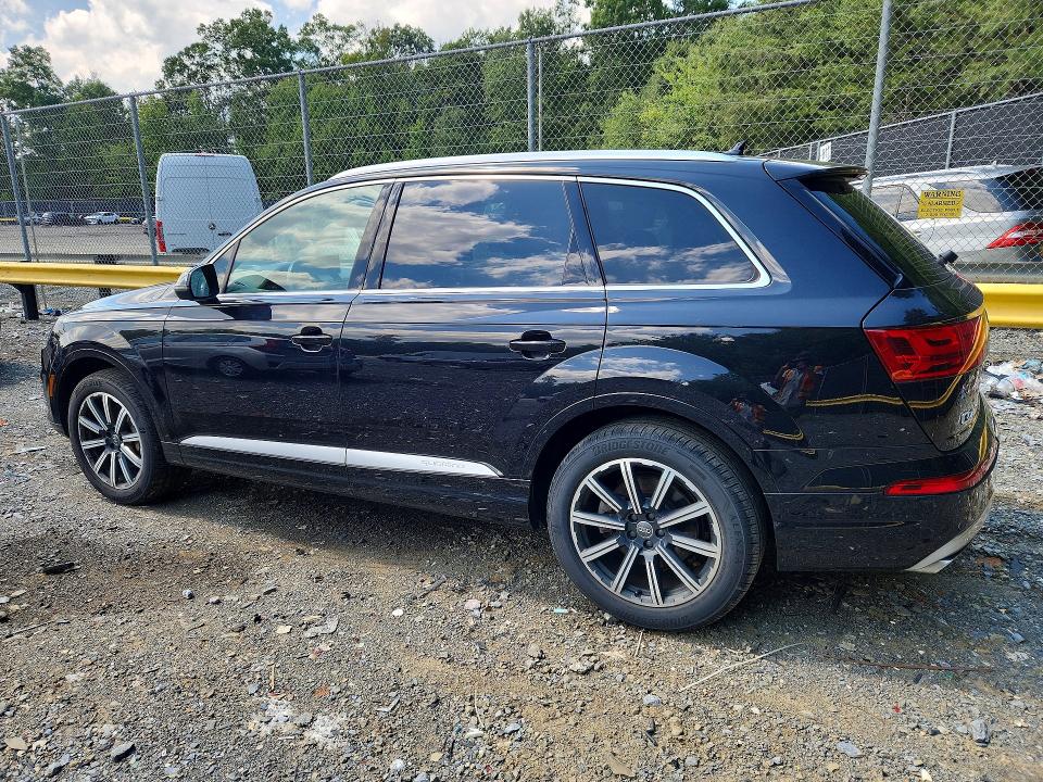 Photo 2 from auction – 2017 AUDI Q7 with VIN WA1LAAF77HD013766