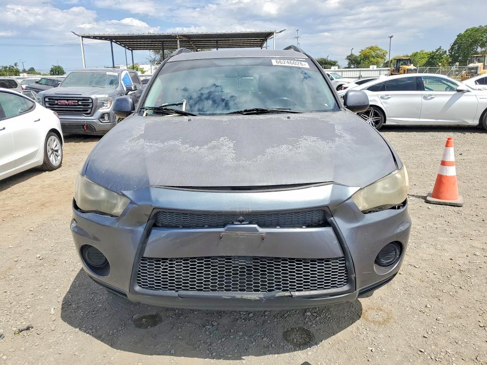 Photo 5 from auction – 2011 MITSUBISHI OUTLANDER with VIN JA4AS2AW6BU031515