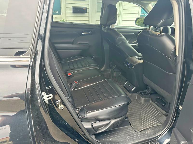 Photo 9 from auction – 2022 TOYOTA HIGHLANDER with VIN 5TDGZRBH5NS217155