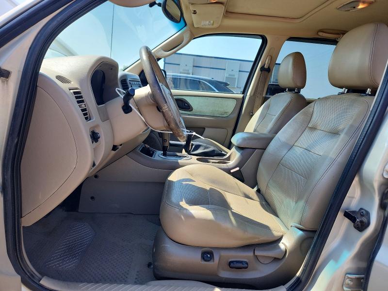 Photo 7 from auction – 2005 FORD ESCAPE with VIN 1FMYU94185KA87037
