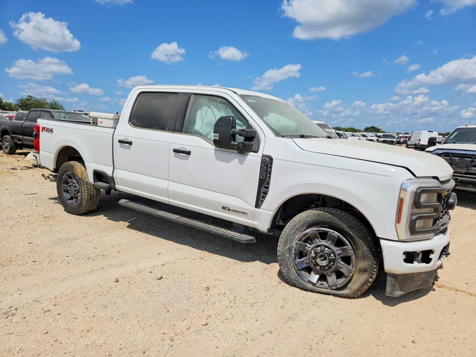 Снимка 4 от търг – 2025 FORD F250 с VIN 1FT8W2BT7SED67732