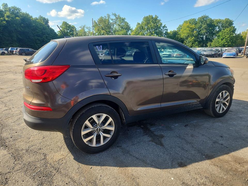 Photo 3 from auction – 2015 KIA SPORTAGE with VIN KNDPBCACXF7763405