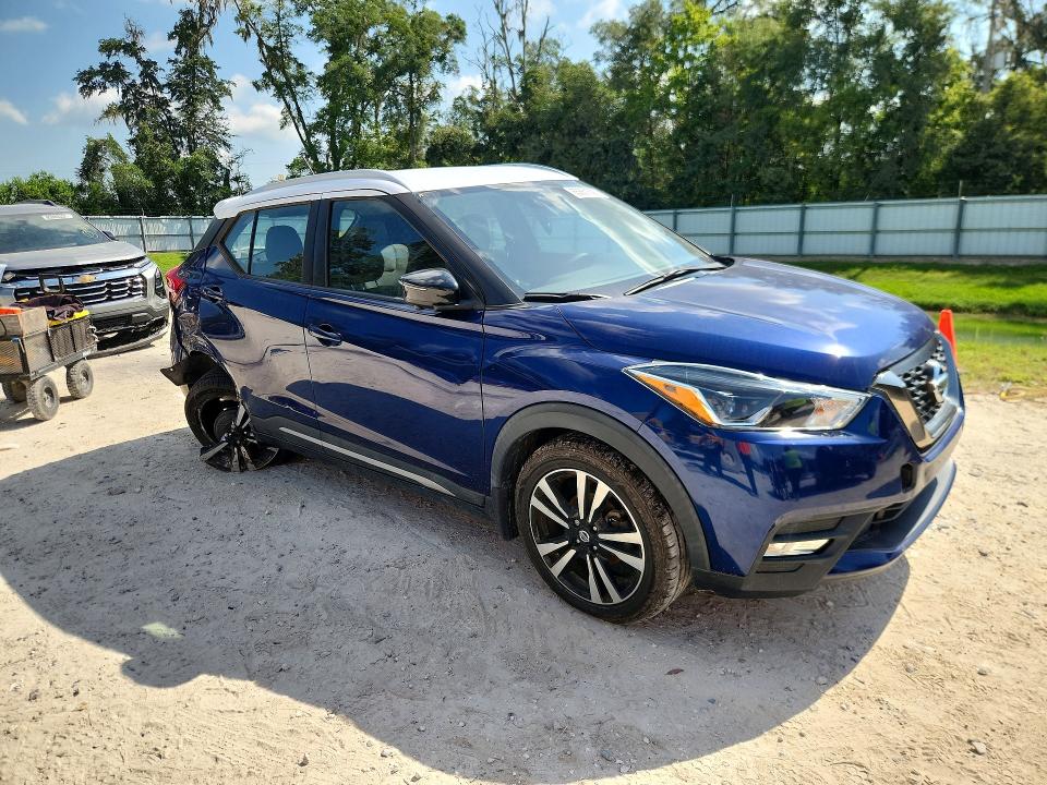 Photo 4 from auction – 2019 NISSAN KICKS with VIN 3N1CP5CU2KL528863