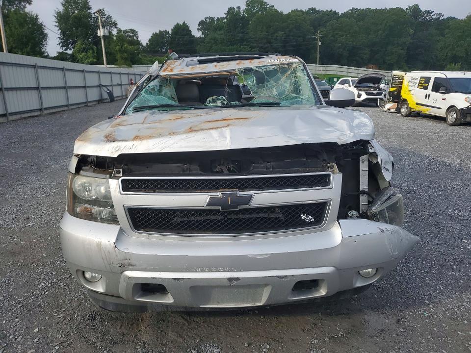 Photo 5 from auction – 2014 CHEVROLET TAHOE with VIN 1GNSCBE09ER199337