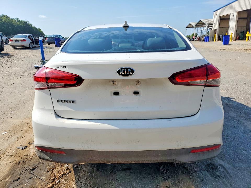 Photo 6 from auction – 2017 KIA FORTE with VIN 3KPFK4A72HE098054