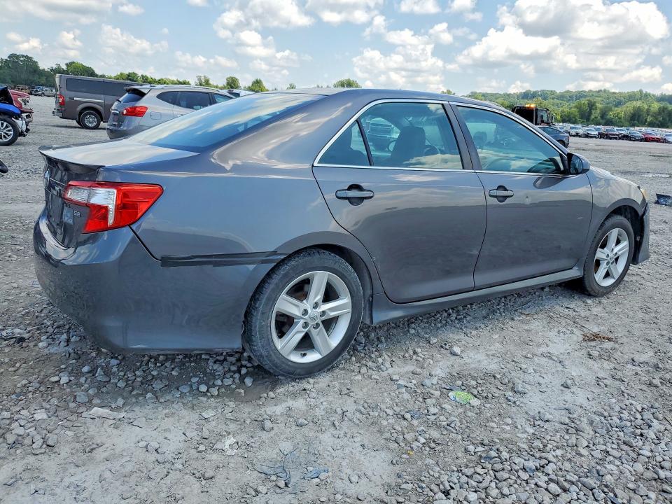 Photo 3 from auction – 2013 TOYOTA CAMRY with VIN 4T1BF1FK4DU684390