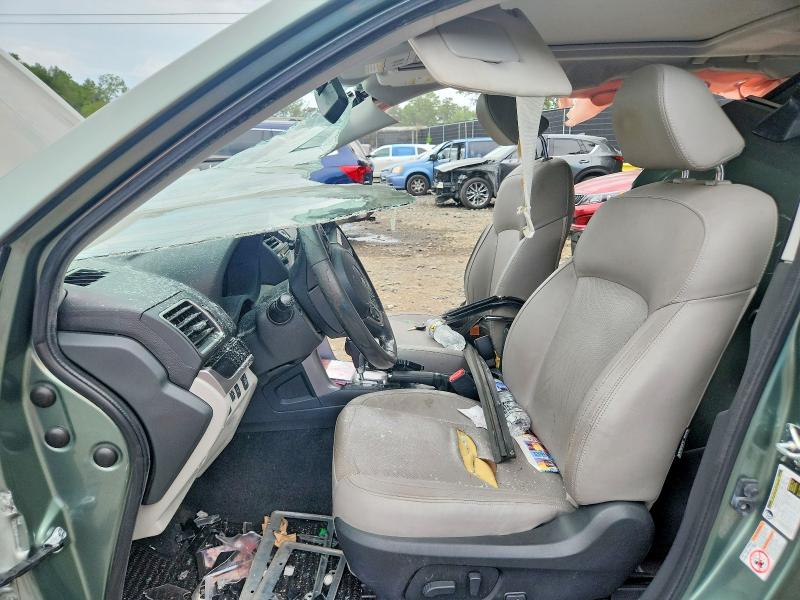 Фото 7 с аукциона – 2017 SUBARU FORESTER с VIN JF2SJARC8HH424730