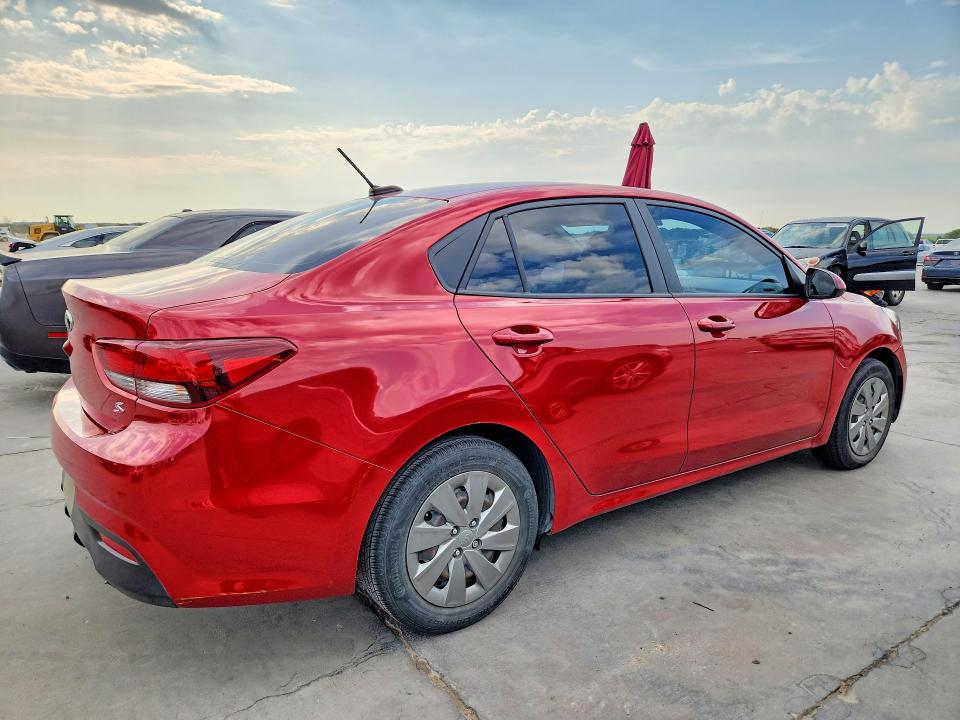 Photo 3 from auction – 2020 KIA RIO with VIN 3KPA24AD5LE328257