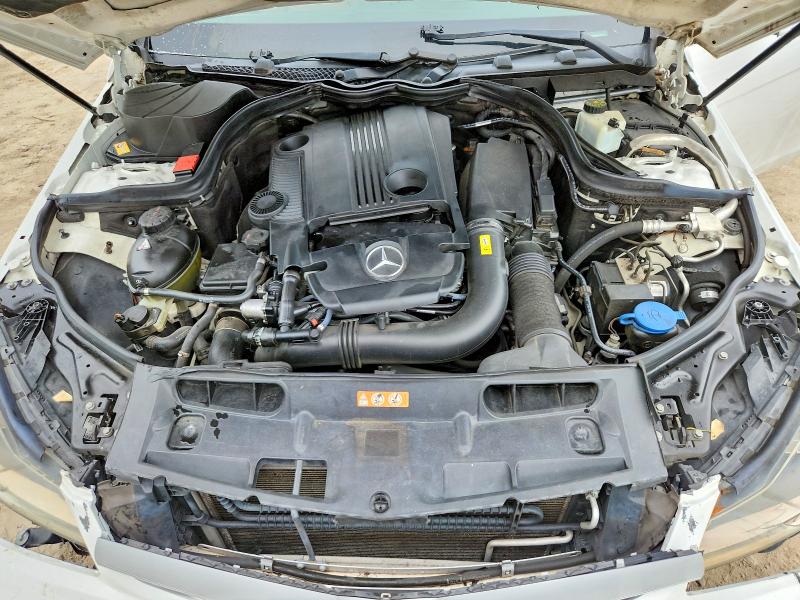 Photo 11 from auction – 2013 MERCEDES-BENZ C with VIN WDDGJ4HB9DF979955