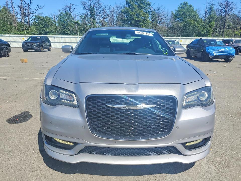 Photo 5 from auction – 2018 CHRYSLER 300 with VIN 2C3CCABG4JH266661