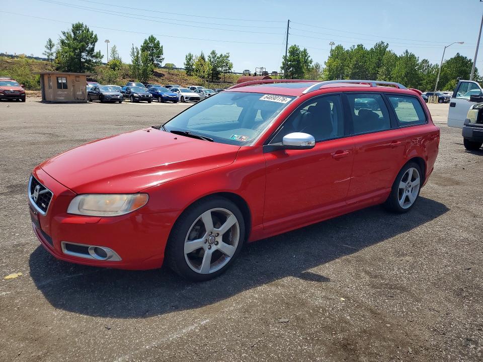 2010 VOLVO V70