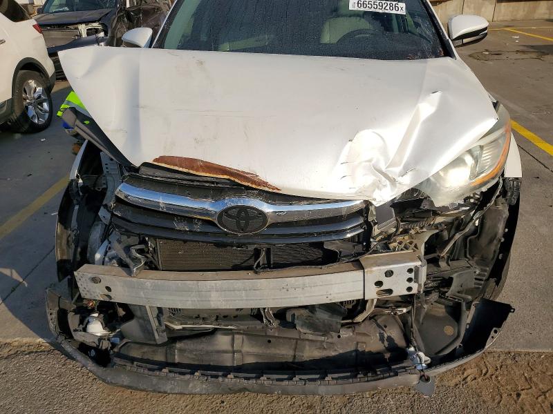 Photo 12 from auction – 2015 TOYOTA HIGHLANDER with VIN 5TDDKRFH0FS126832