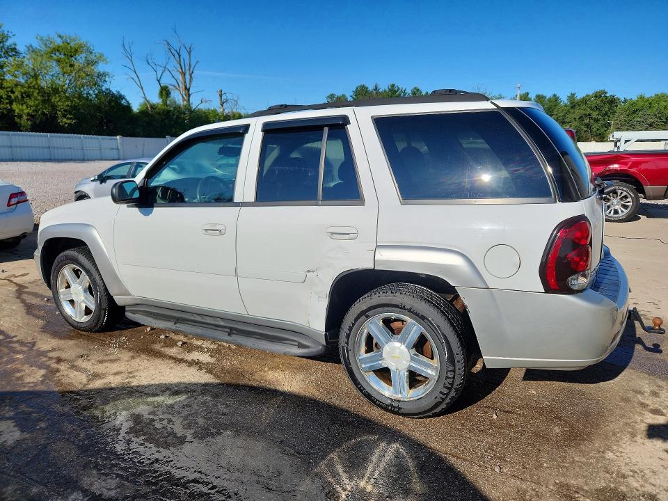 Photo 2 from auction – 2008 CHEVROLET TRAILBLAZER with VIN 1GNDT13S682261510