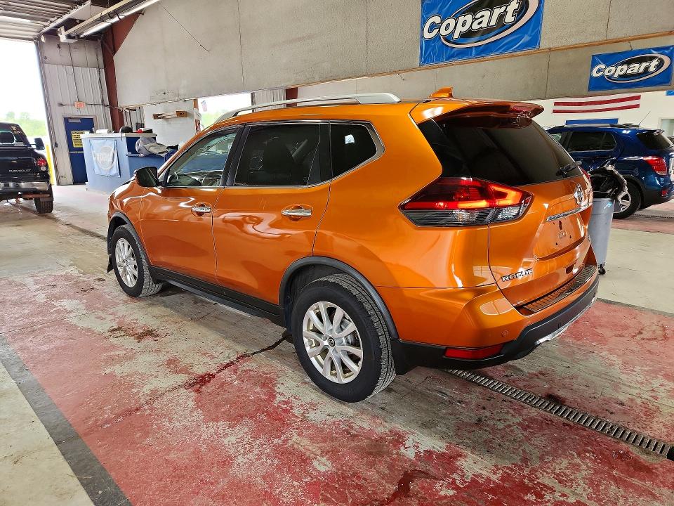 Photo 2 from auction – 2019 NISSAN ROGUE with VIN JN8AT2MV5KW377568