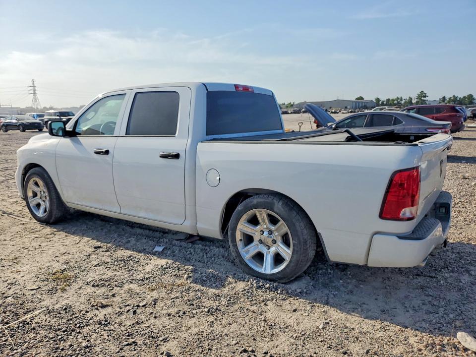 Снимка 2 от търг – 2017 RAM 1500 с VIN 3C6RR6KT9HG742158