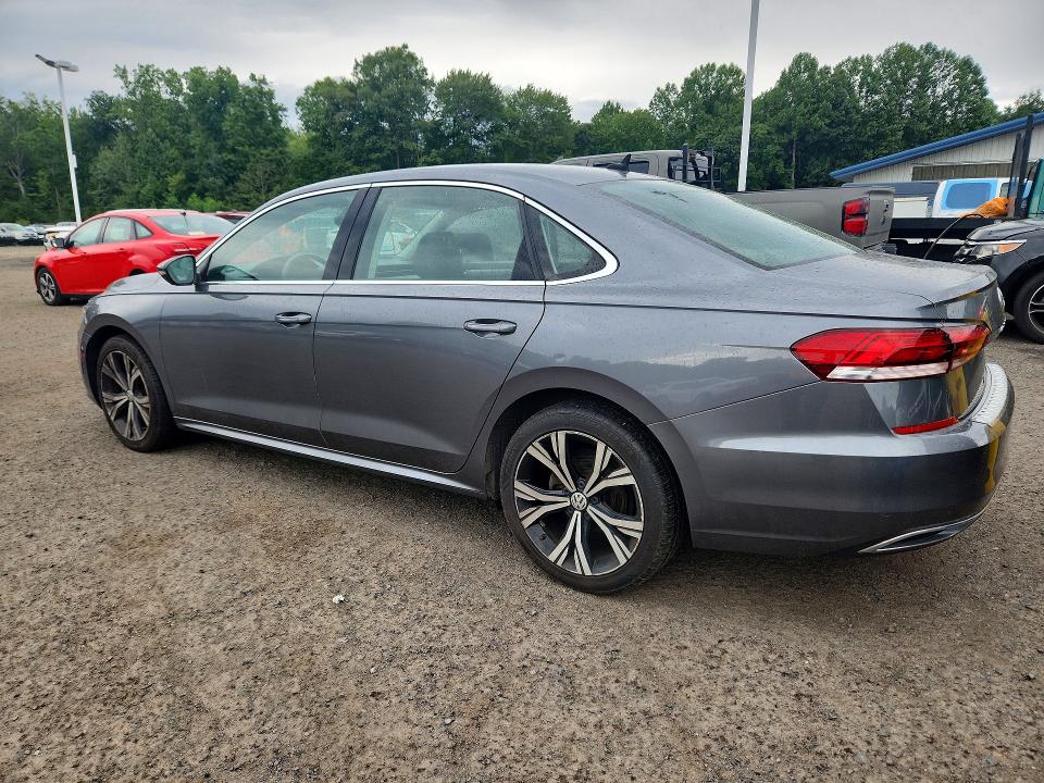 Photo 2 from auction – 2021 VOLKSWAGEN PASSAT with VIN 1VWSA7A36MC003137