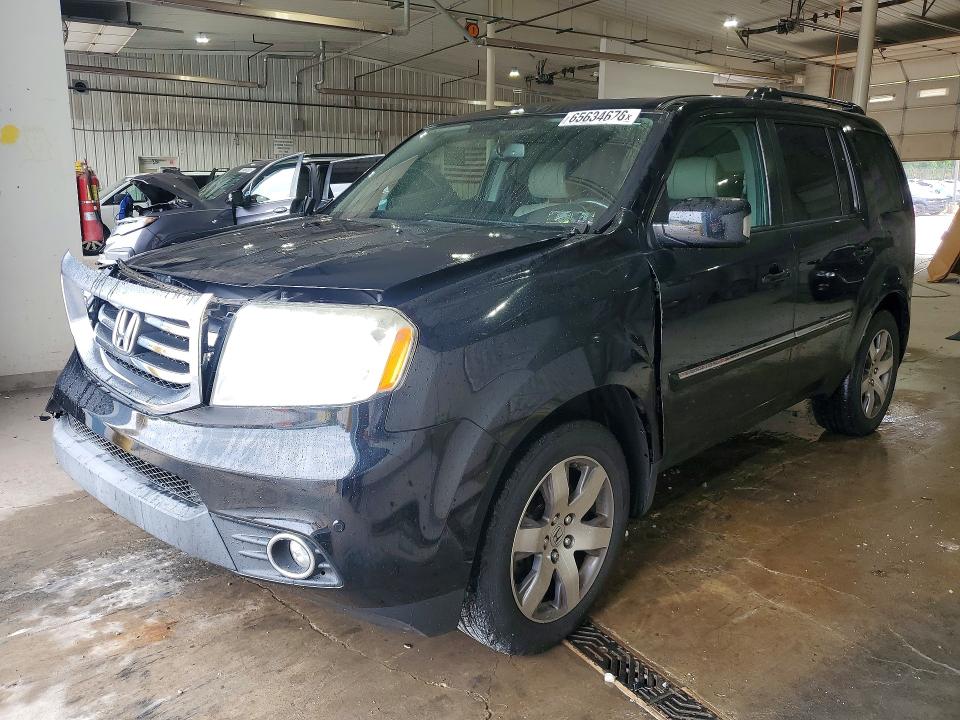HONDA PILOT 2015 with VIN 5FNYF4H90FB039662 - Photo from auction