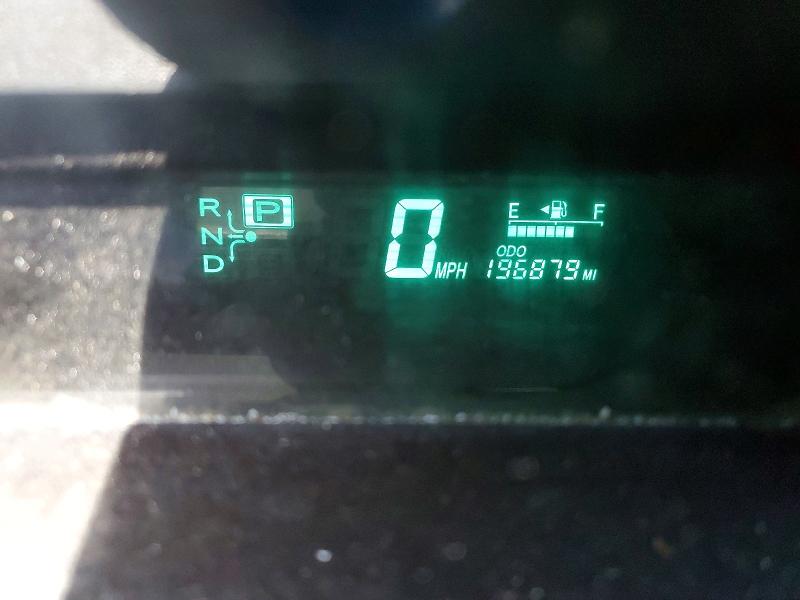 Photo 9 from auction – 2004 TOYOTA PRIUS with VIN JTDKB20UX40045227
