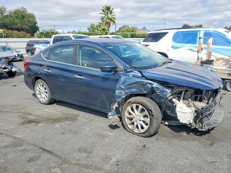 Photo 4 from auction – 2017 NISSAN SENTRA with VIN 3N1AB7AP1HY264996