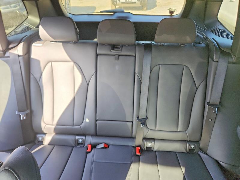 Photo 10 from auction – 2018 BMW X3 with VIN 5UXTR9C58JLC79374