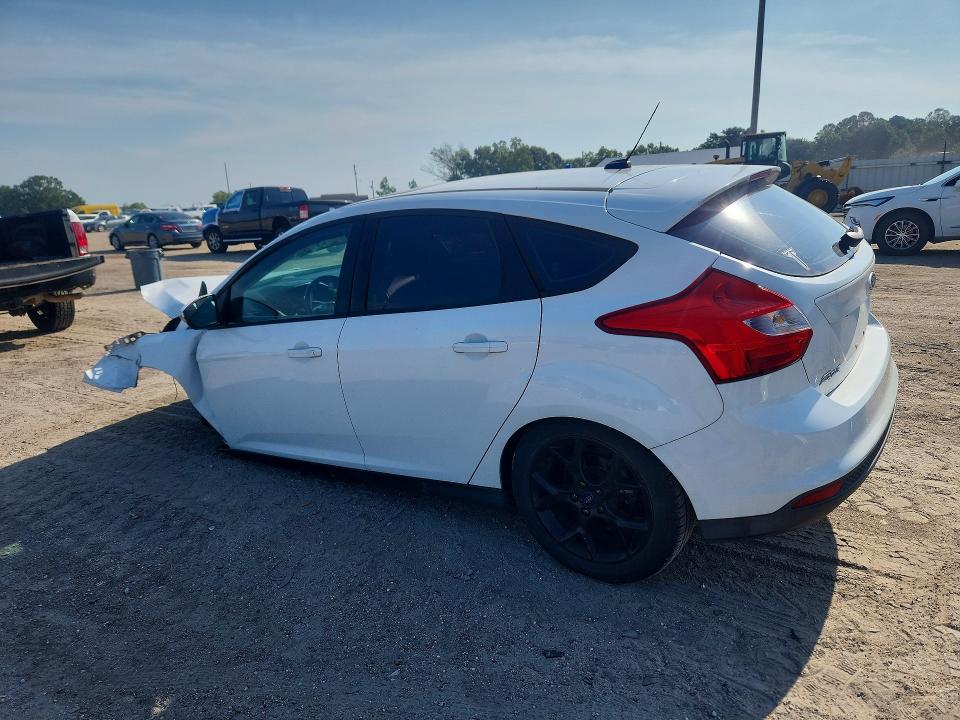 Photo 2 from auction – 2014 FORD FOCUS with VIN 1FADP3K23EL213047