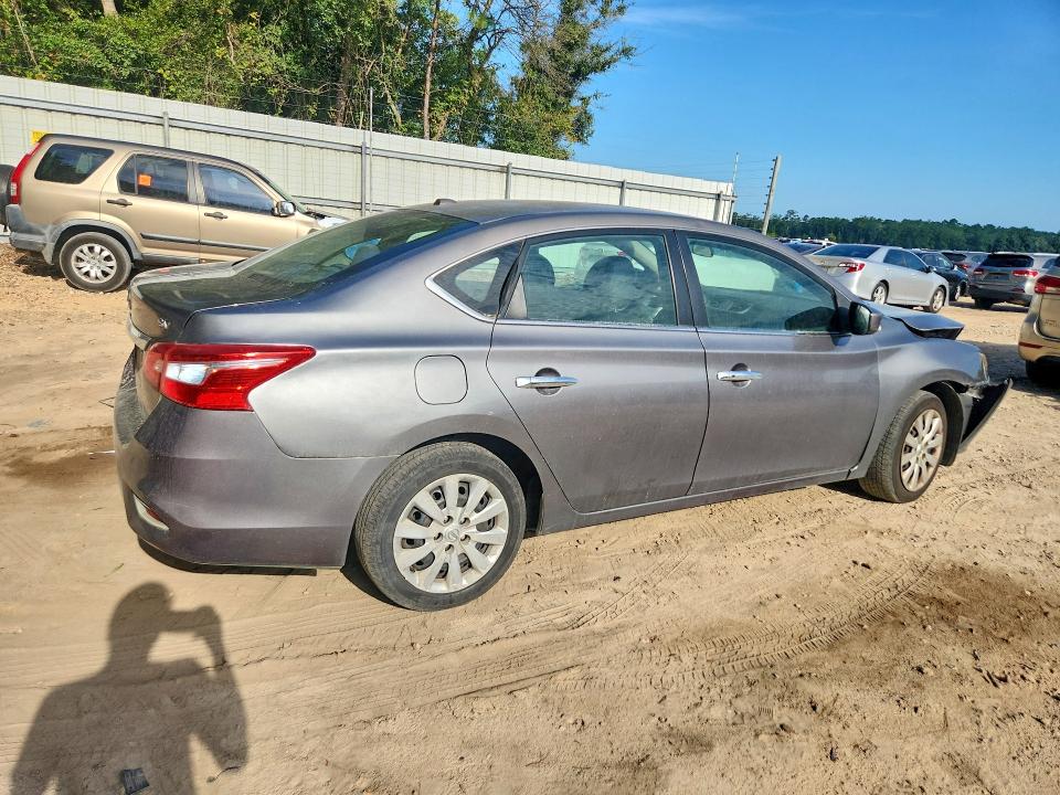 Photo 3 from auction – 2017 NISSAN SENTRA with VIN 3N1AB7AP3HY349872