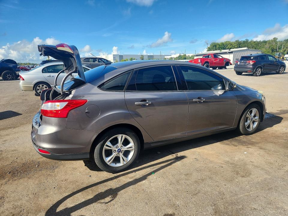 Photo 3 from auction – 2013 FORD FOCUS with VIN 1FADP3F2XDL195140