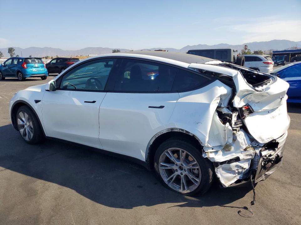 Zdjęcie 2 z aukcji – 2023 TESLA MODEL Y z VIN 7SAYGAEE7PF624613