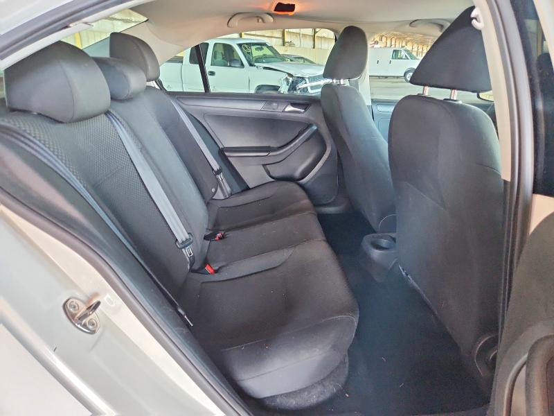 Photo 10 from auction – 2013 VOLKSWAGEN JETTA with VIN 3VW2K7AJ3DM380776