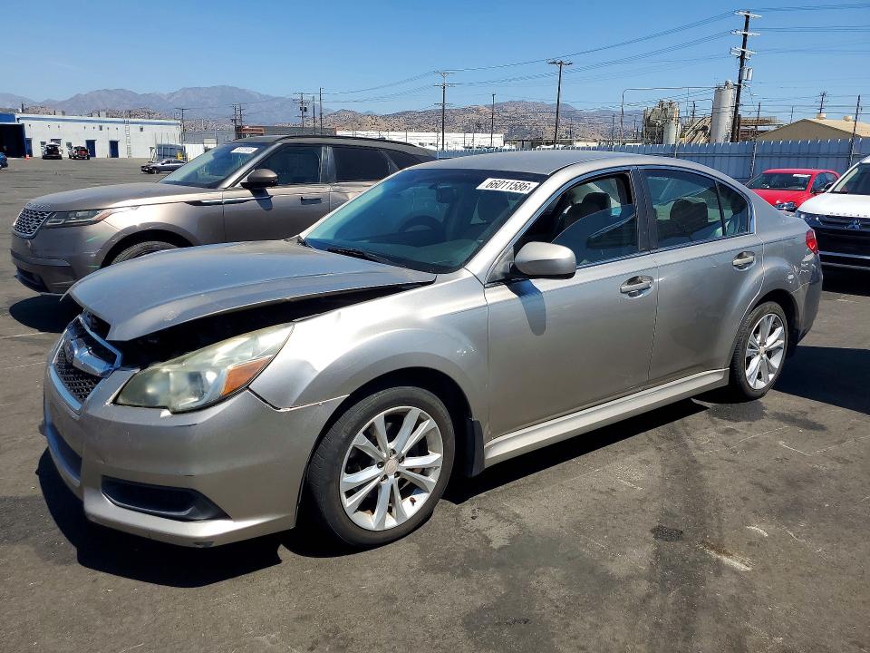 SUBARU LEGACY 2014 con VIN 4S3BMCC64E3035483 - Foto de la subasta