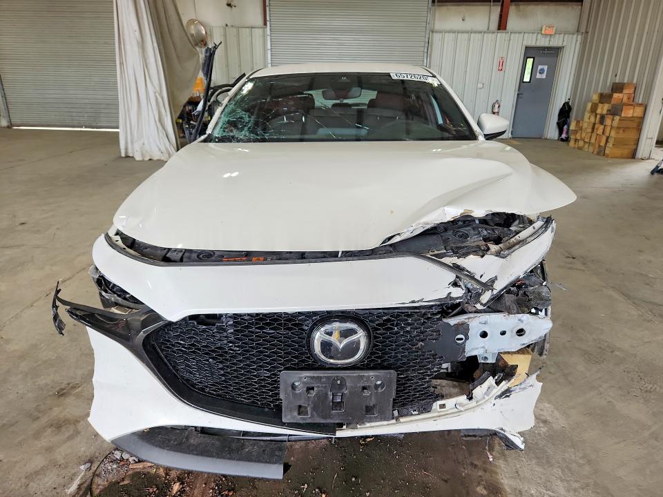 Photo 5 from auction – 2022 MAZDA 3 with VIN JM1BPAJL1N1519000