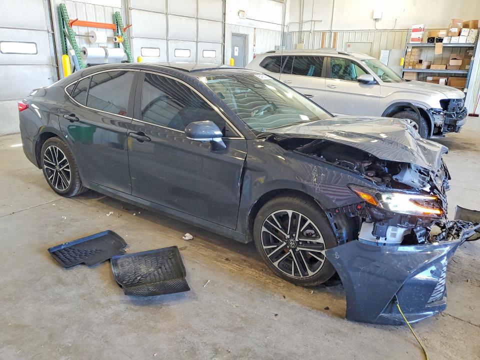 Photo 4 from auction – 2026 TOYOTA CAMRY with VIN 4T1DAACK2TU717610