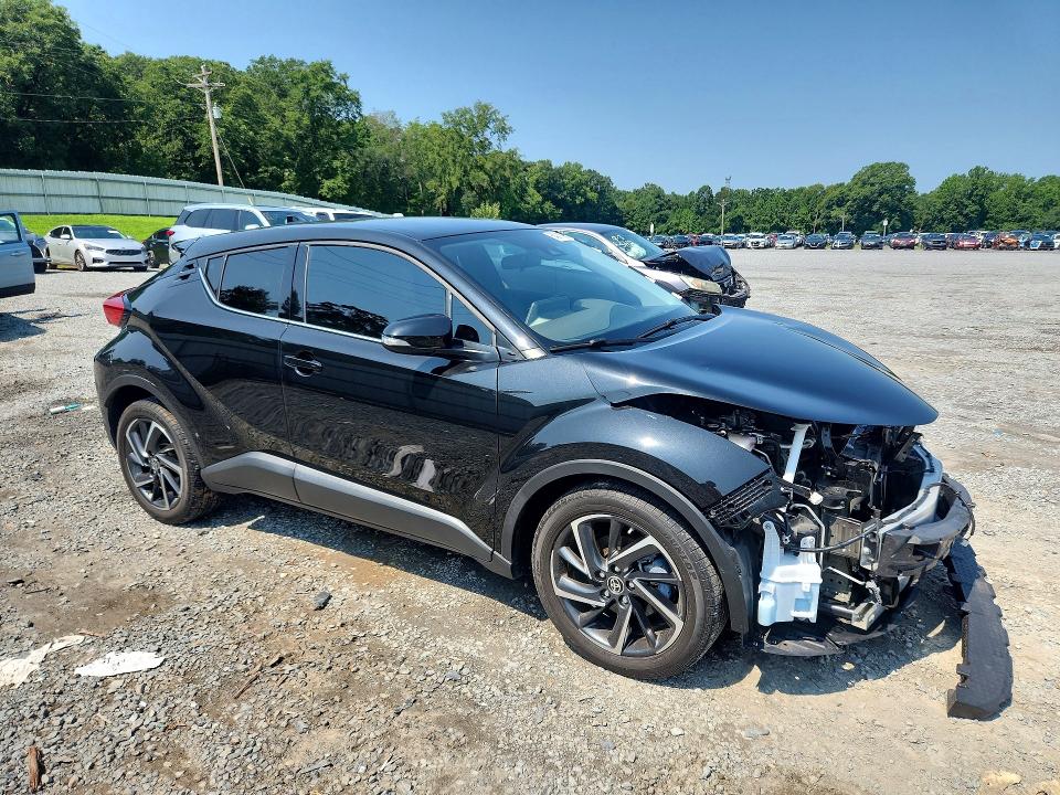 Photo 4 from auction – 2021 TOYOTA C-HR with VIN NMTKHMBX8MR124683