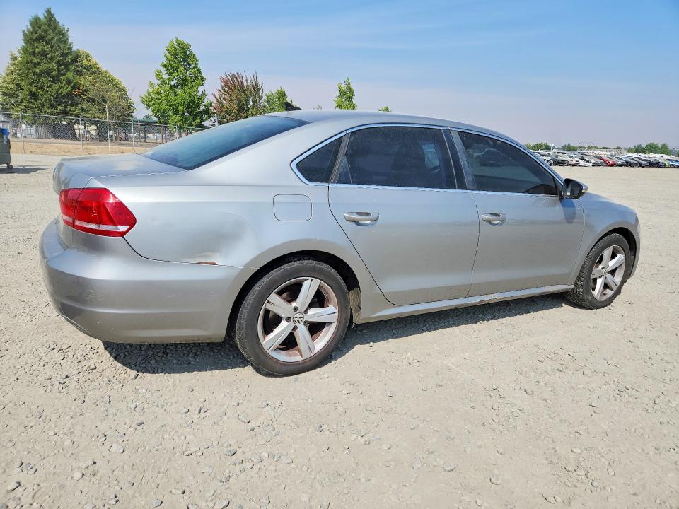 Photo 3 from auction – 2012 VOLKSWAGEN PASSAT with VIN 1VWBP7A32CC002774
