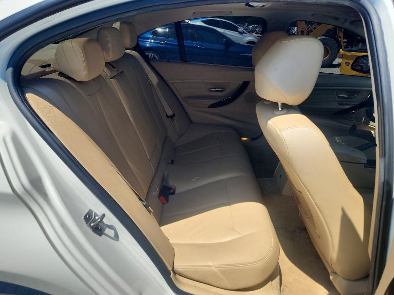 Photo 10 from auction – 2015 BMW 328 with VIN WBA3A5C50FF609901