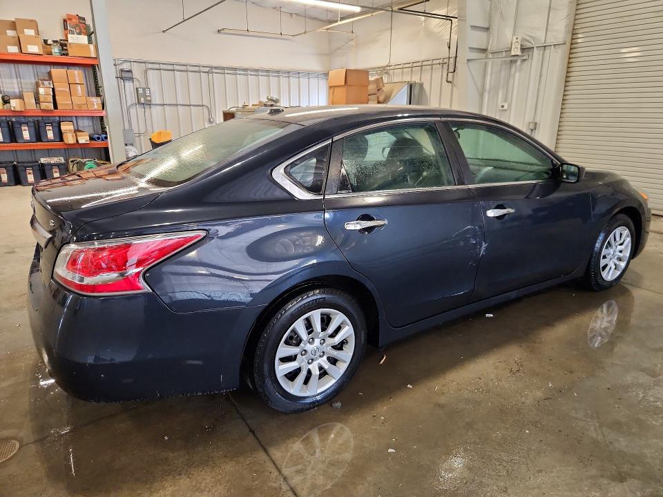 Photo 3 from auction – 2015 NISSAN ALTIMA with VIN 1N4AL3AP3FC263458