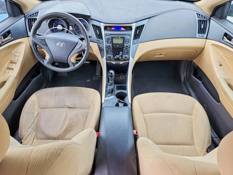 Photo 8 from auction – 2011 HYUNDAI SONATA with VIN 5NPEB4AC3BH186008