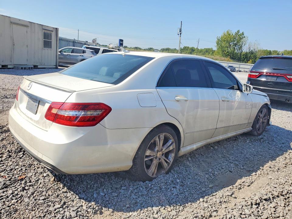 Photo 3 from auction – 2013 MERCEDES-BENZ E with VIN WDDHF5KB9DA707486