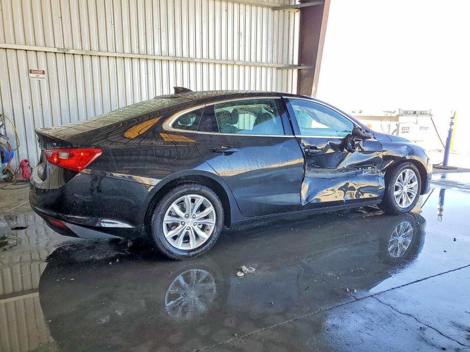 Photo 3 from auction – 2023 CHEVROLET MALIBU with VIN 1G1ZD5ST4PF190837