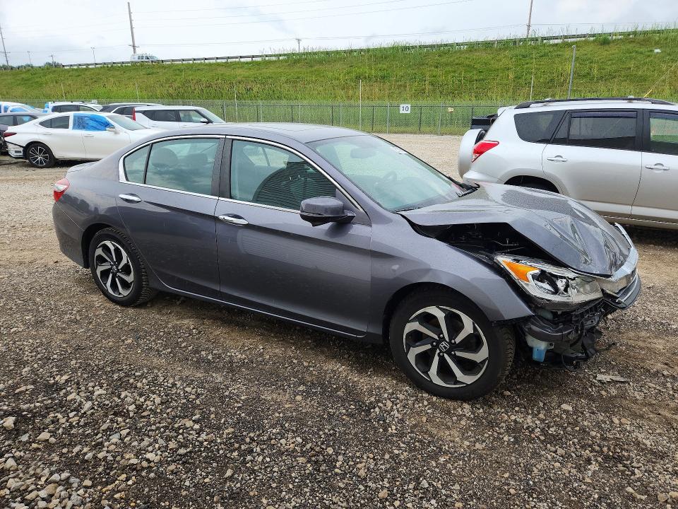 Photo 4 from auction – 2016 HONDA ACCORD with VIN 1HGCR2F86GA042478