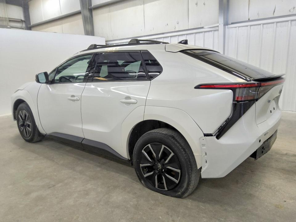 Photo 2 from auction – 2026 TOYOTA BZ with VIN JTMBCAEB8TA005364