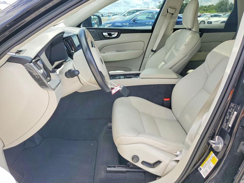 Zdjęcie 7 z aukcji – 2023 VOLVO XC60 z VIN YV4L12RL2P1370239