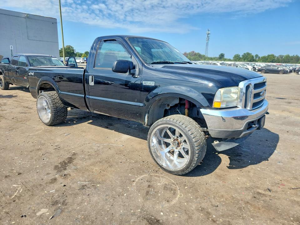 Photo 4 from auction – 2003 FORD F350 with VIN 1FTSF31L43ED66214