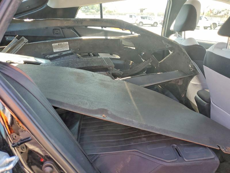 Photo 10 from auction – 2018 TOYOTA PRIUS with VIN JTDKBRFU5J3060793