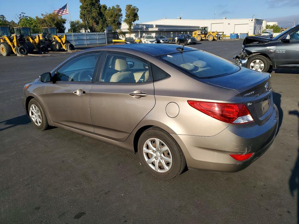 Photo 2 from auction – 2013 HYUNDAI ACCENT with VIN KMHCT4AE2DU542099