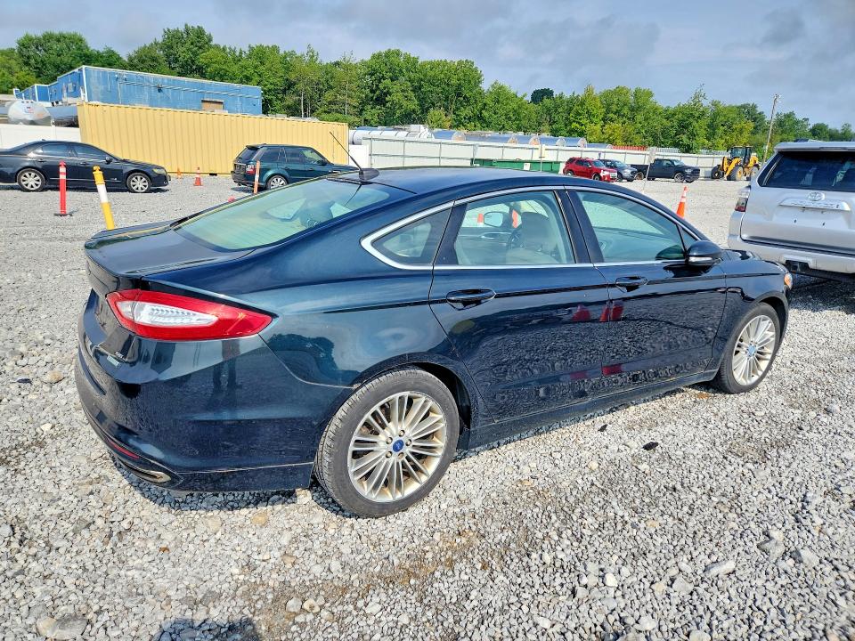 Photo 3 from auction – 2014 FORD FUSION with VIN 3FA6P0H91ER235433