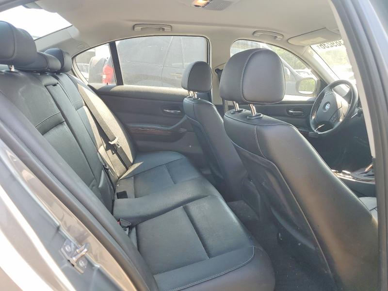 Photo 10 from auction – 2011 BMW 328 with VIN WBAPH5C56BA447356