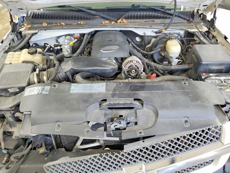 Photo 11 from auction – 2005 CHEVROLET SILVERADO with VIN 2GCEC13T251382391