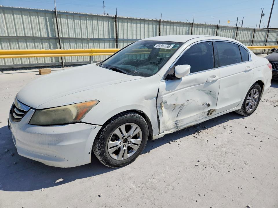 HONDA ACCORD 2011 с VIN 1HGCP2F68BA140635 - Снимка от търг